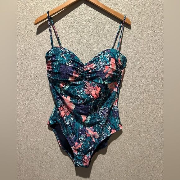 NWOT Old Navy Women’s Floral One Piece Swimsuit Size XL - Picture 1 of 15